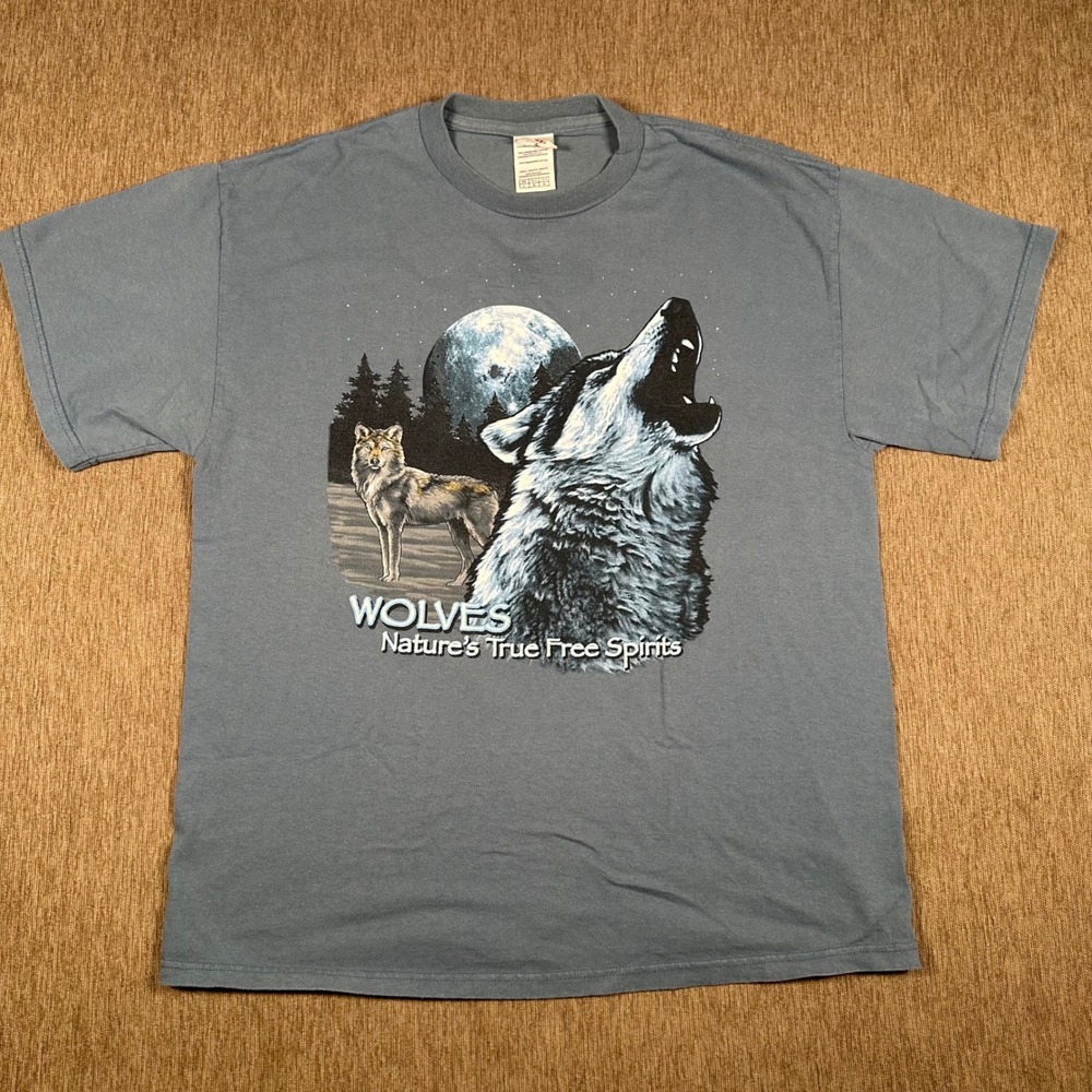 Delta Pro Weight Wolves Natures True Free Spirits Graphic T-Shirt Blue Gray L